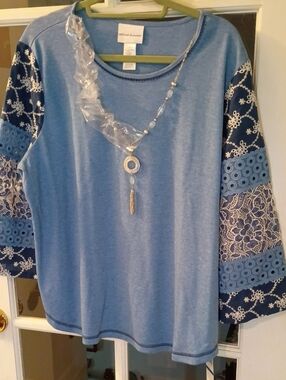 Alfred Dunner Blue Knit Tunic with Navy & White Lace-Trim Sleeves